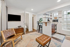 Unique & Charming 1 Bedroom One Block to King St